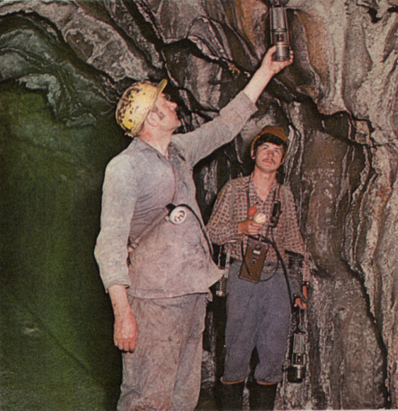 W kolorowych podziemiach inowrocławskiej kopalni